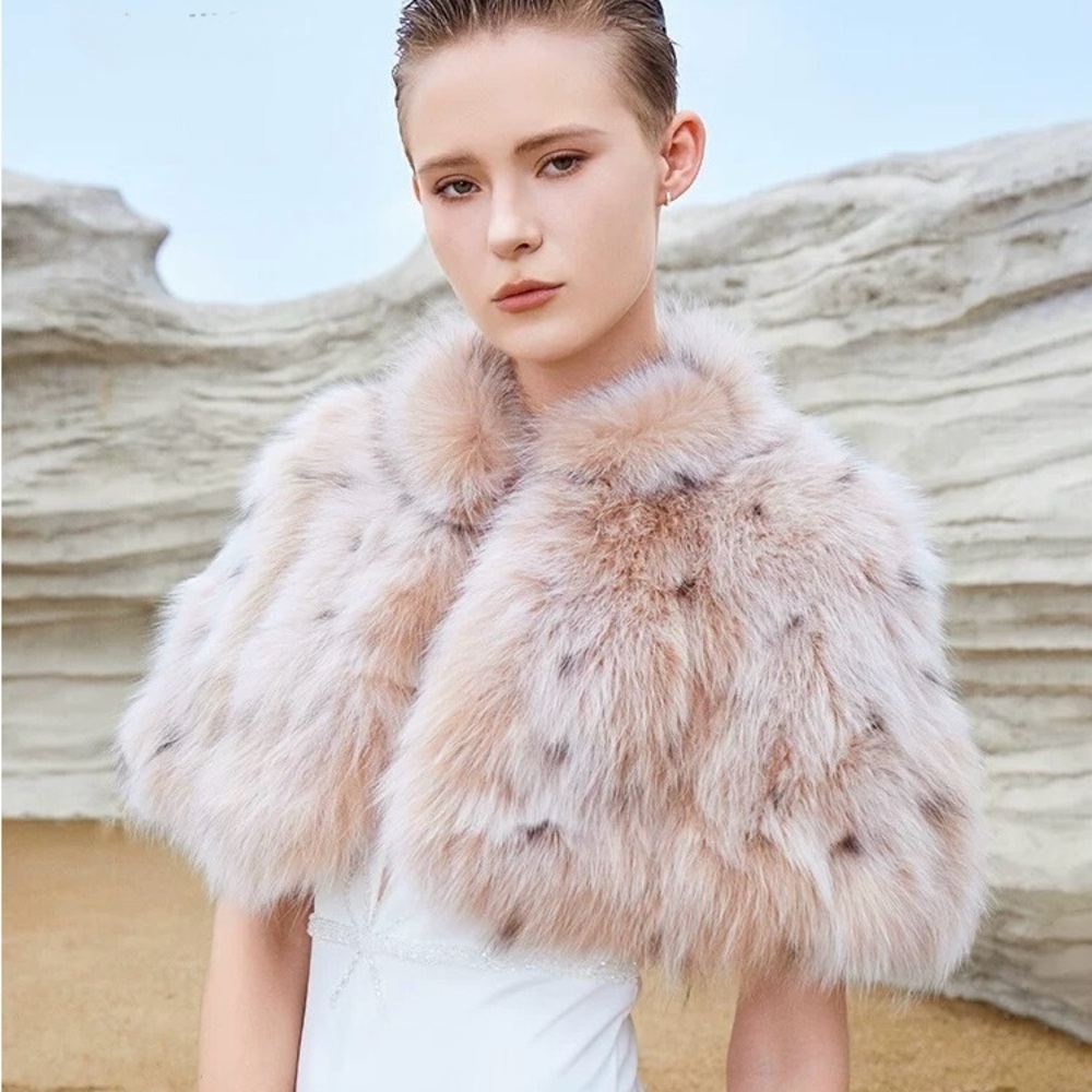 Never Worn | SagaFurs Fox Fur Cape
